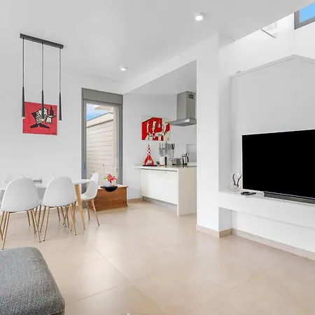 3110 Malibu Villa